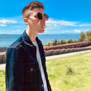 Meet your Posher, Eric